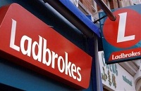 Около 100 сотрудников Ladbrokes находятся под угрозой сокращения